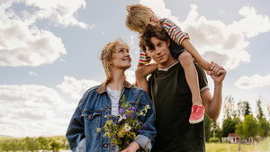Дни, когда распускаются цветы (2019)